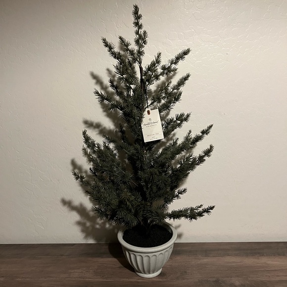NEW Hearth & Hand Green 30” Spruce Artificial Holiday...